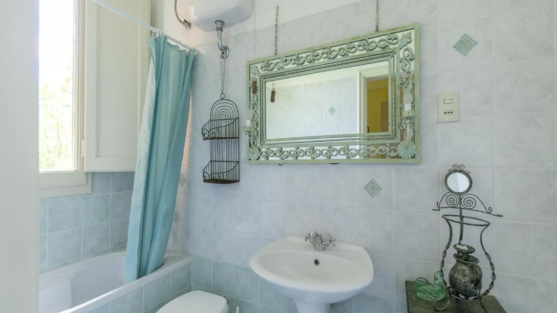 Holiday Home In Montopoli Valdarno With Pool Castel del Bosco