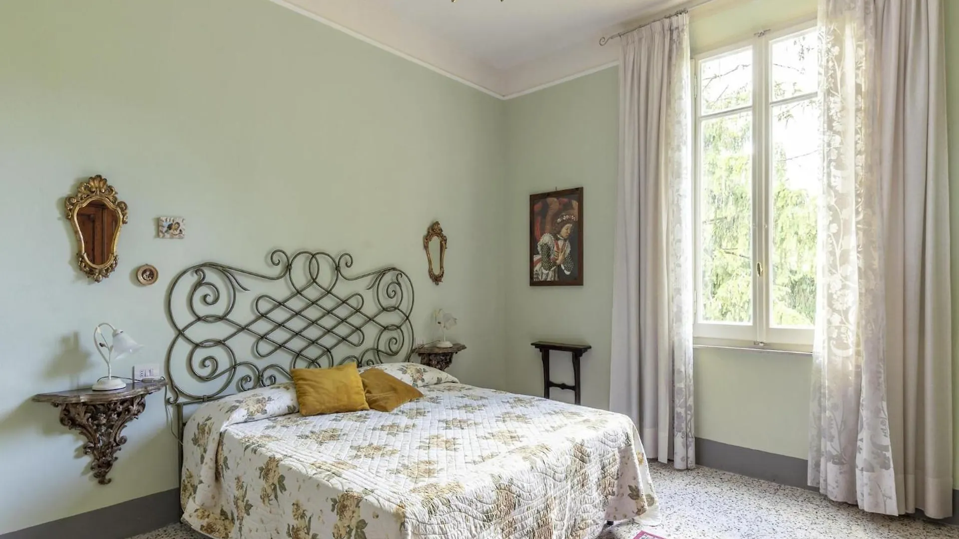Holiday Home In Montopoli Valdarno With Pool Castel del Bosco
