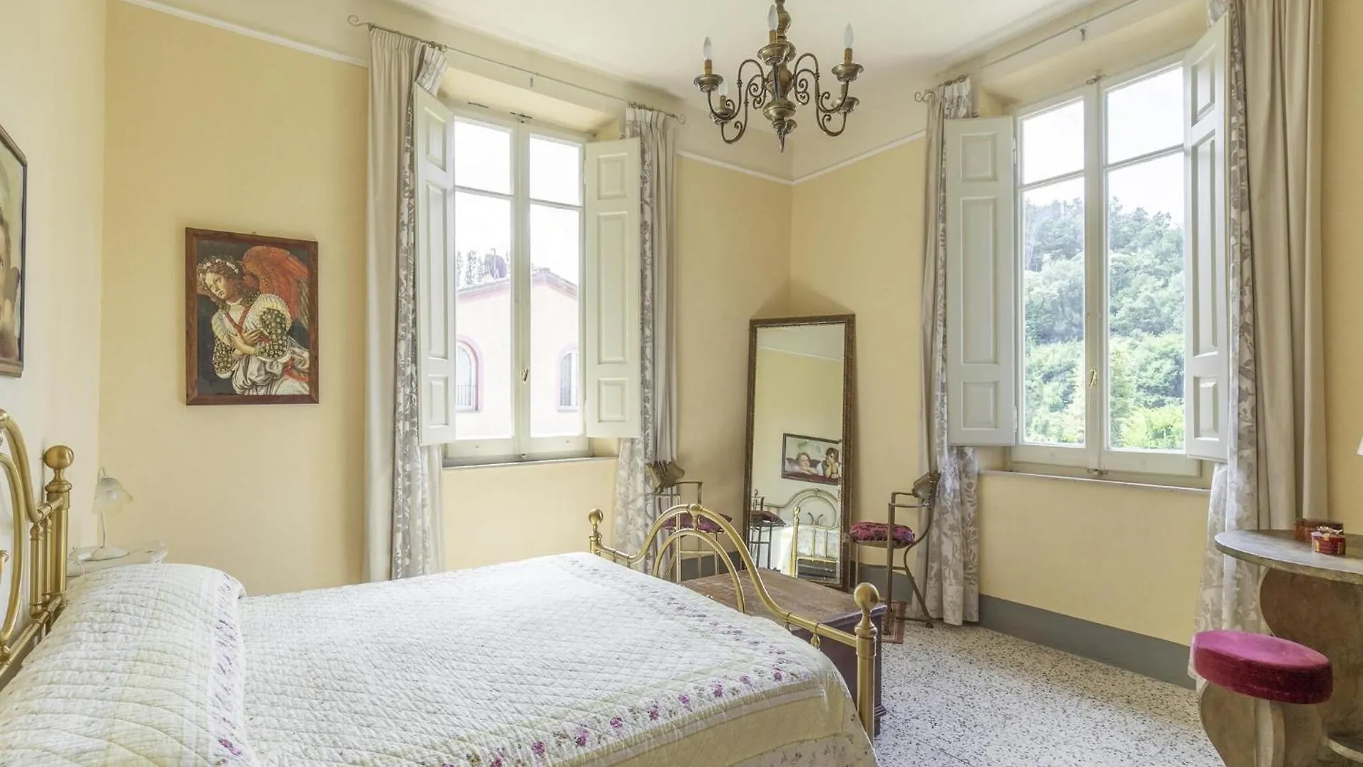 Holiday Home In Montopoli Valdarno With Pool Castel del Bosco