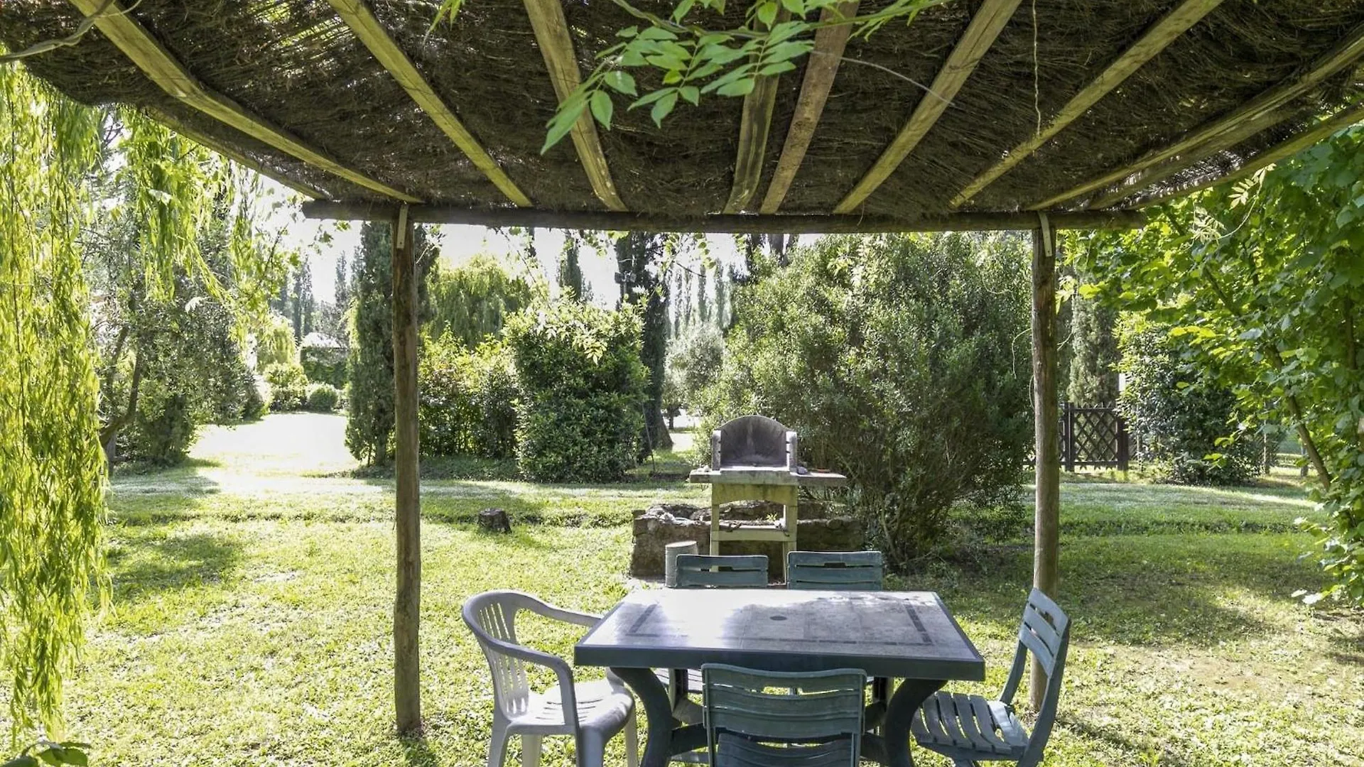 Holiday Home In Montopoli Valdarno With Pool Castel del Bosco